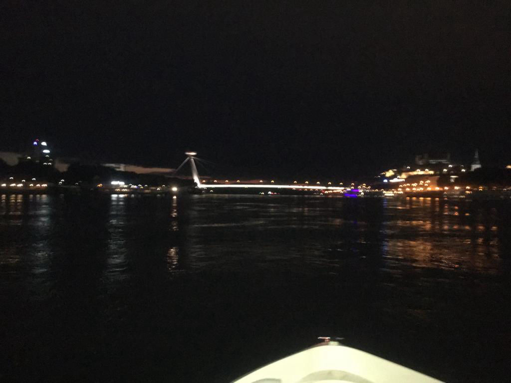 Bratislava z Dunaja1